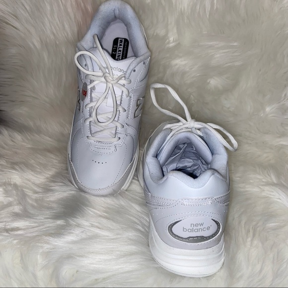 NEW BALANCE MEN WIDE SHOES - Picture 4 of 6